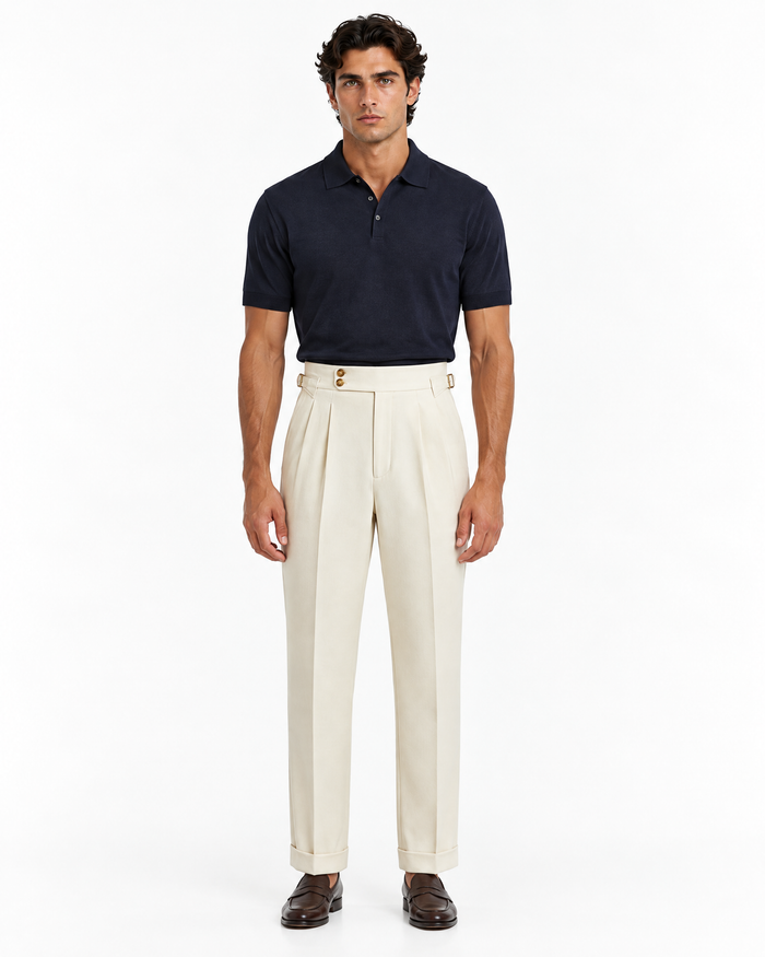 Pantalón Leandro crema de doble pinza con botones dorados
