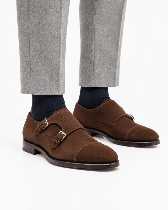 Zapatos Raimondo de ante con doble hebilla