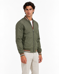 Verde oliva